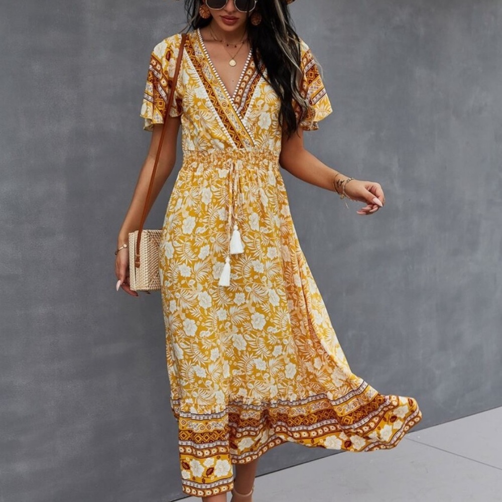 Boho gypsy butterfly sleeve tassel dress - Picture 2 of 5